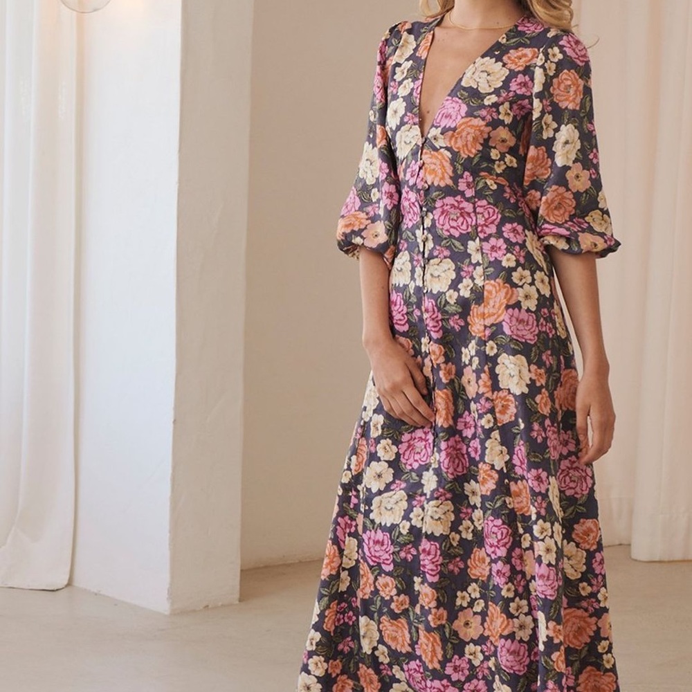 ISO Hope Linen Maxi Dress
